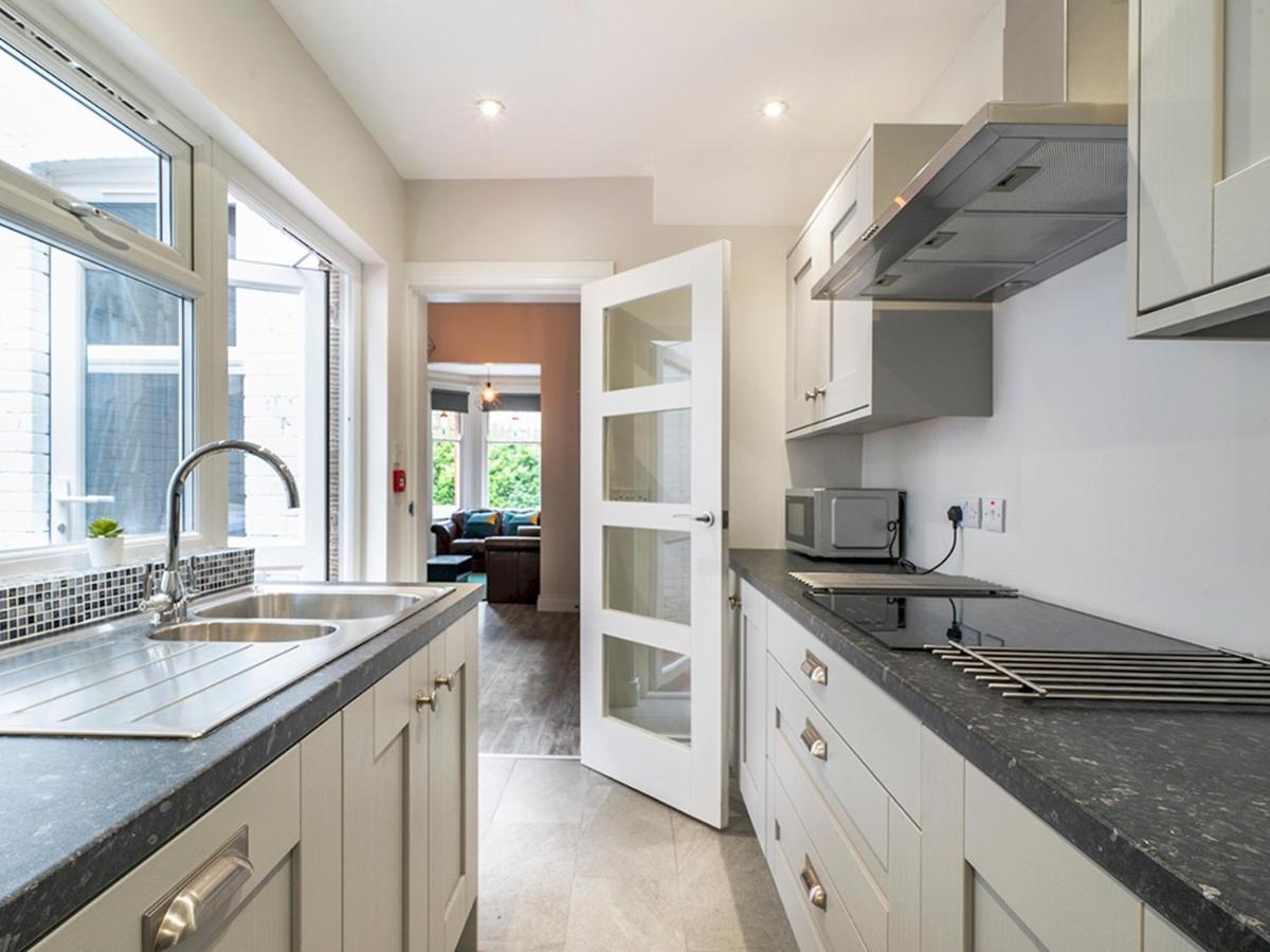 Pass The Keys Beautiful 4Br Restored Red Brick Cafes And Park Belfast Buitenkant foto